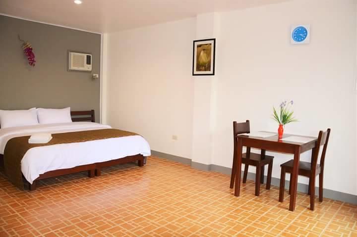 Conrada'S Place Hotel And Resort Панглао Екстериор снимка
