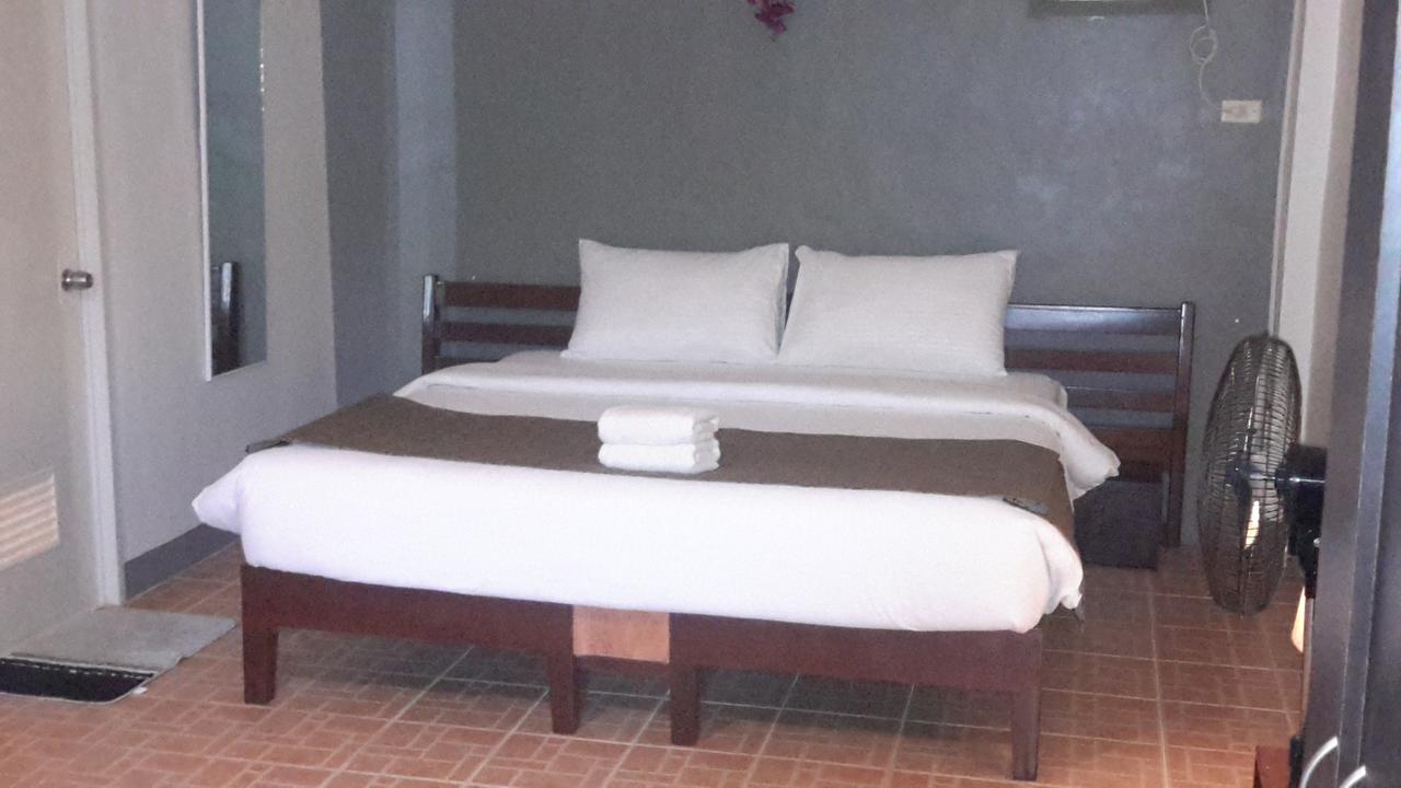 Conrada'S Place Hotel And Resort Панглао Екстериор снимка