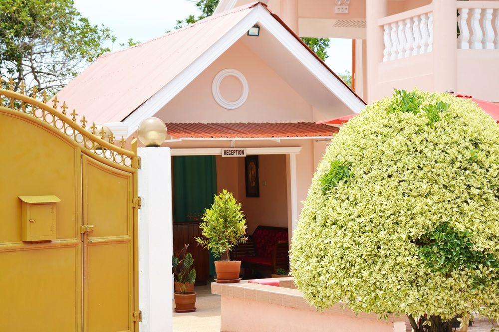 Conrada'S Place Hotel And Resort Панглао Екстериор снимка