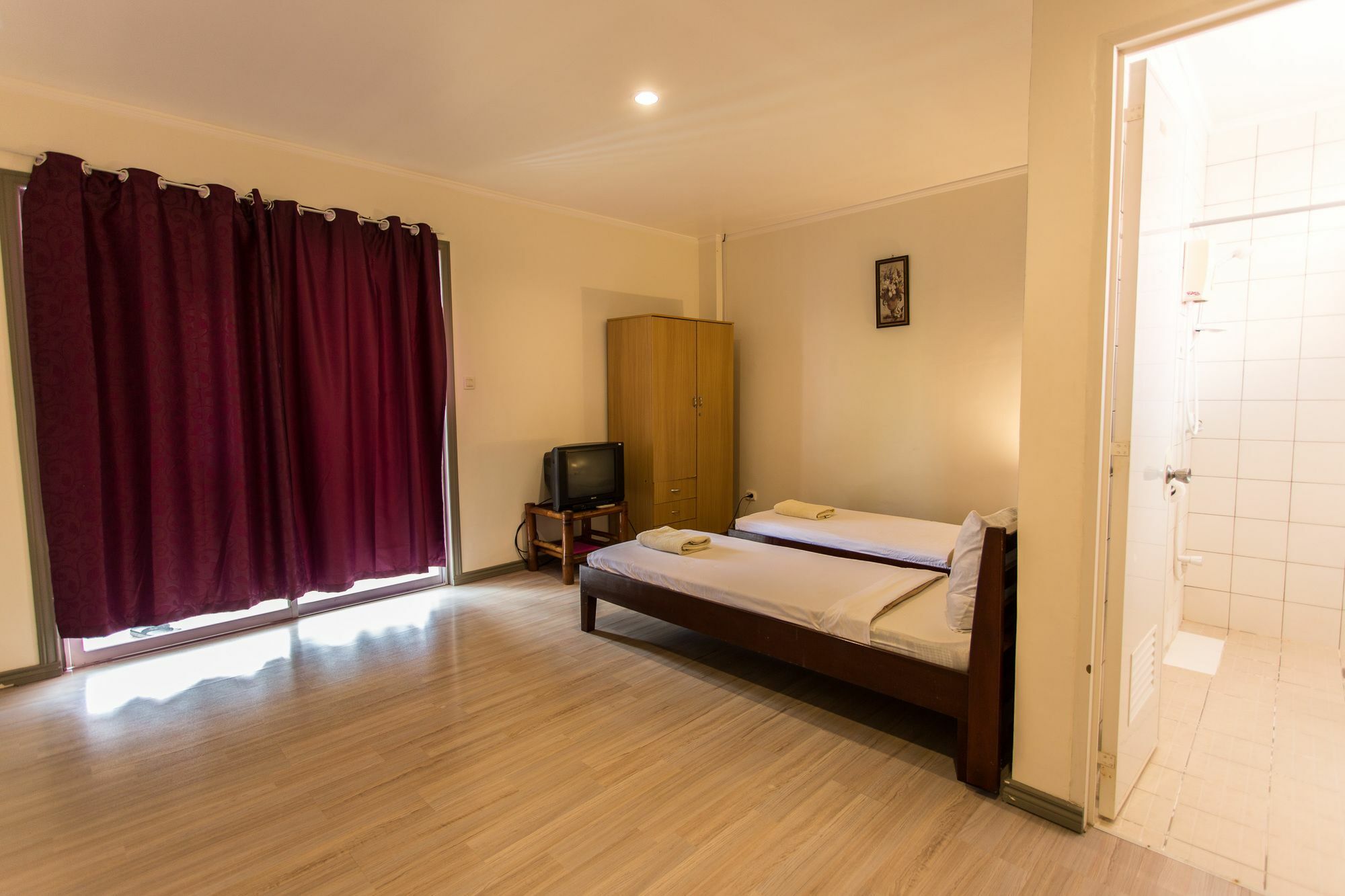 Conrada'S Place Hotel And Resort Панглао Екстериор снимка