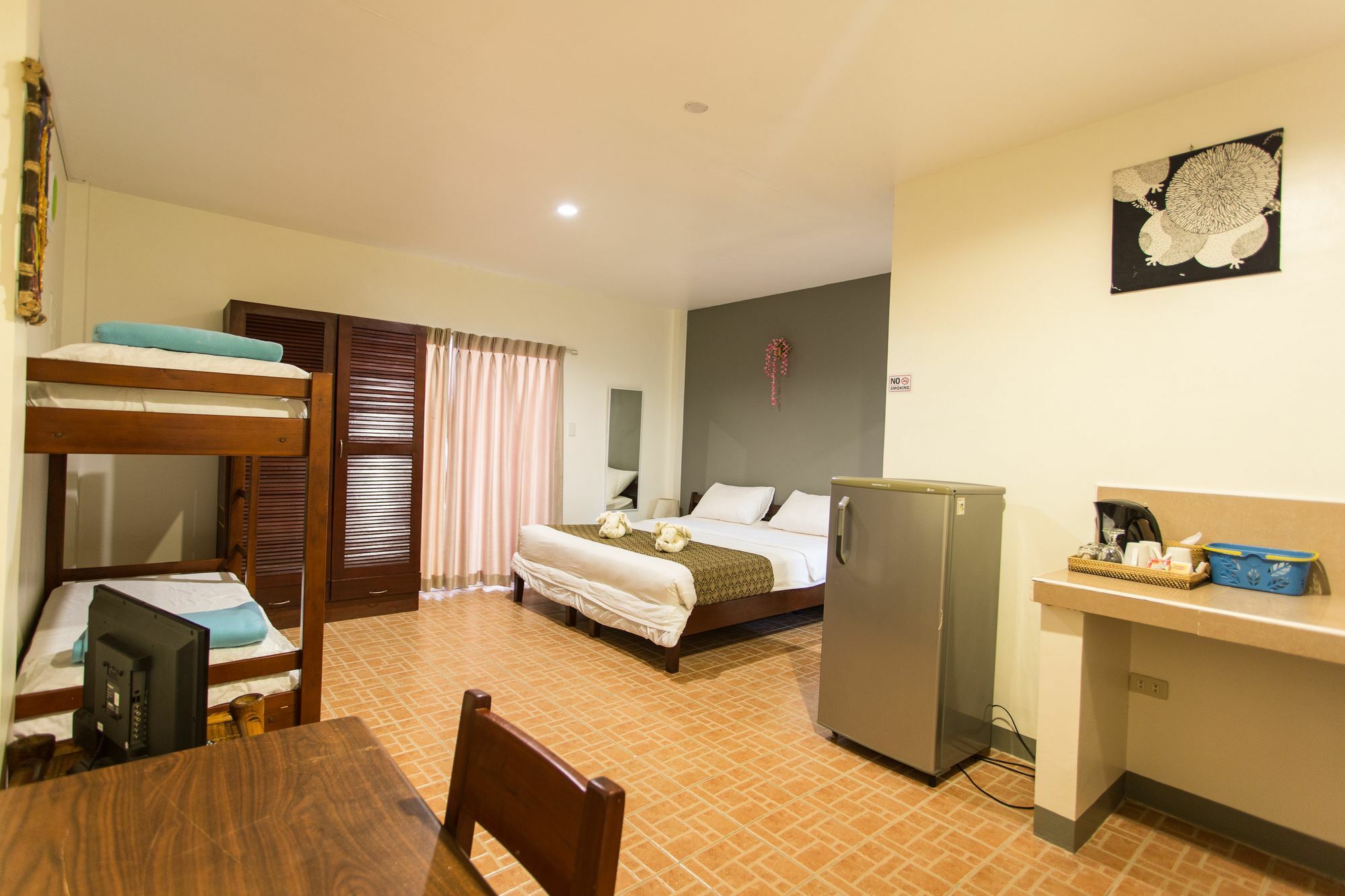 Conrada'S Place Hotel And Resort Панглао Екстериор снимка